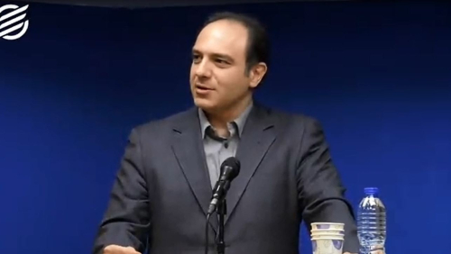 هادی ورقایی: &quot;رفع تحریم‌ها به شکوفایی اقتصادی ایران منجر نخواهد شد.&quot;